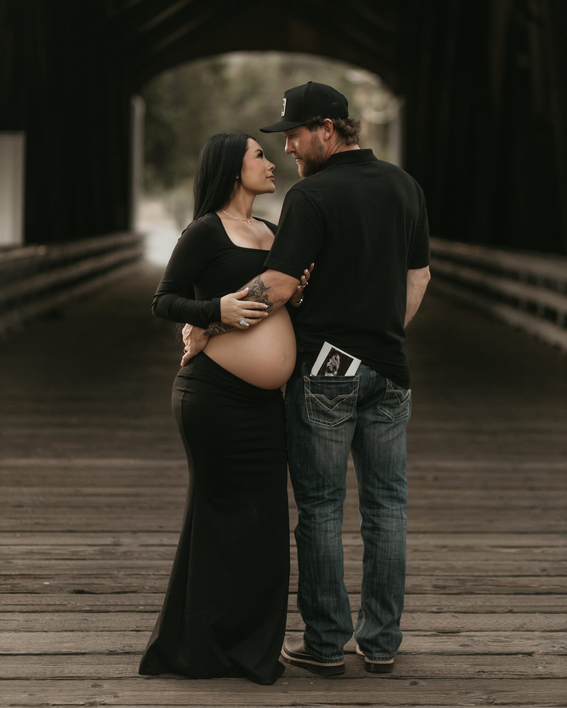 Maternity portrait — frame 7
