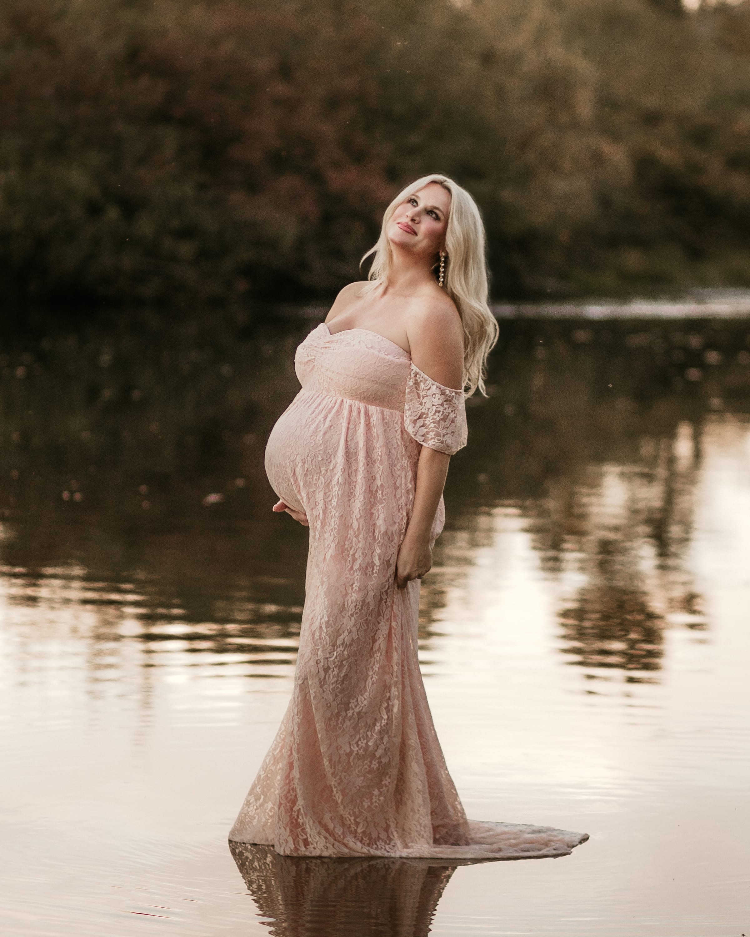 Maternity portrait — frame 8